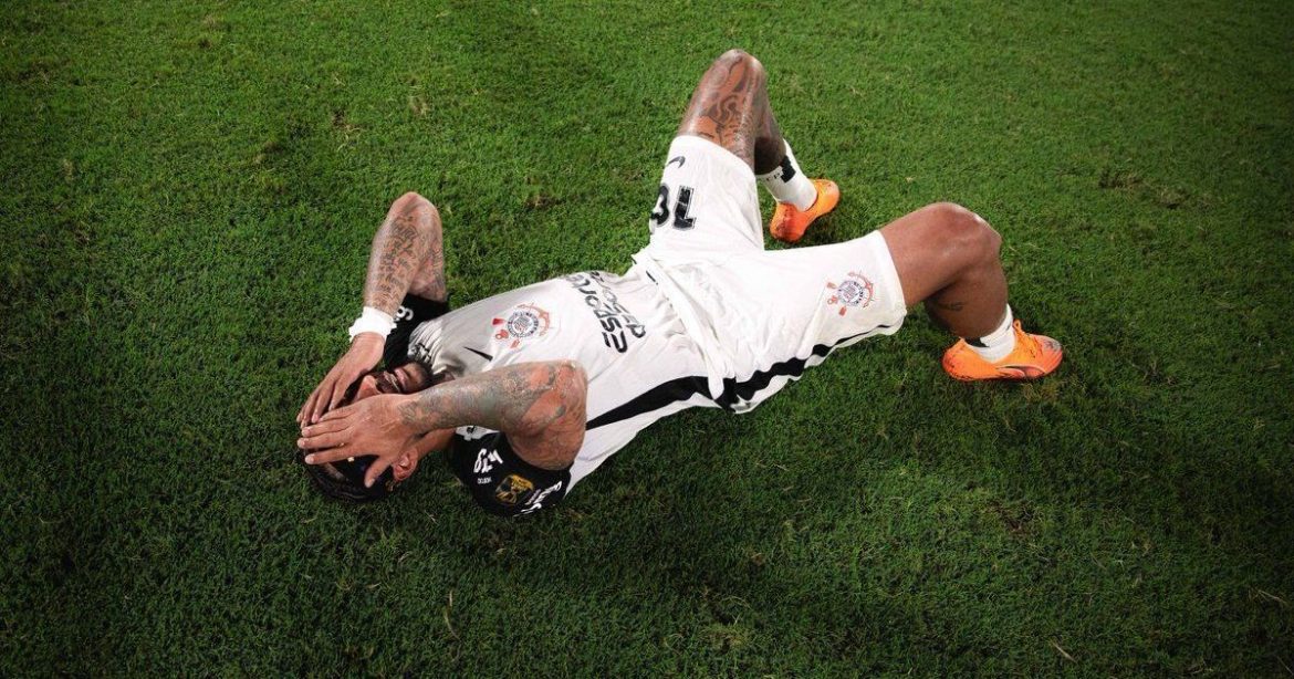 saiba-quanto-memphis-depay-faturou-apos-titulo-da-copa-do-brasil