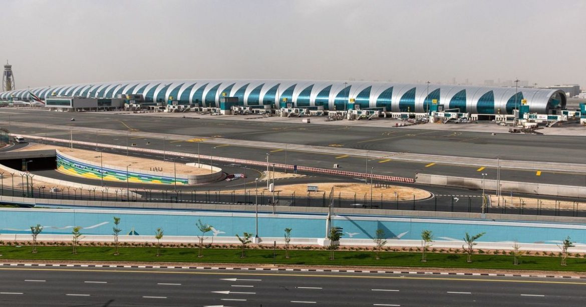 “incidente”-com-drone-gera-incendio-proximo-ao-aeroporto-de-dubai