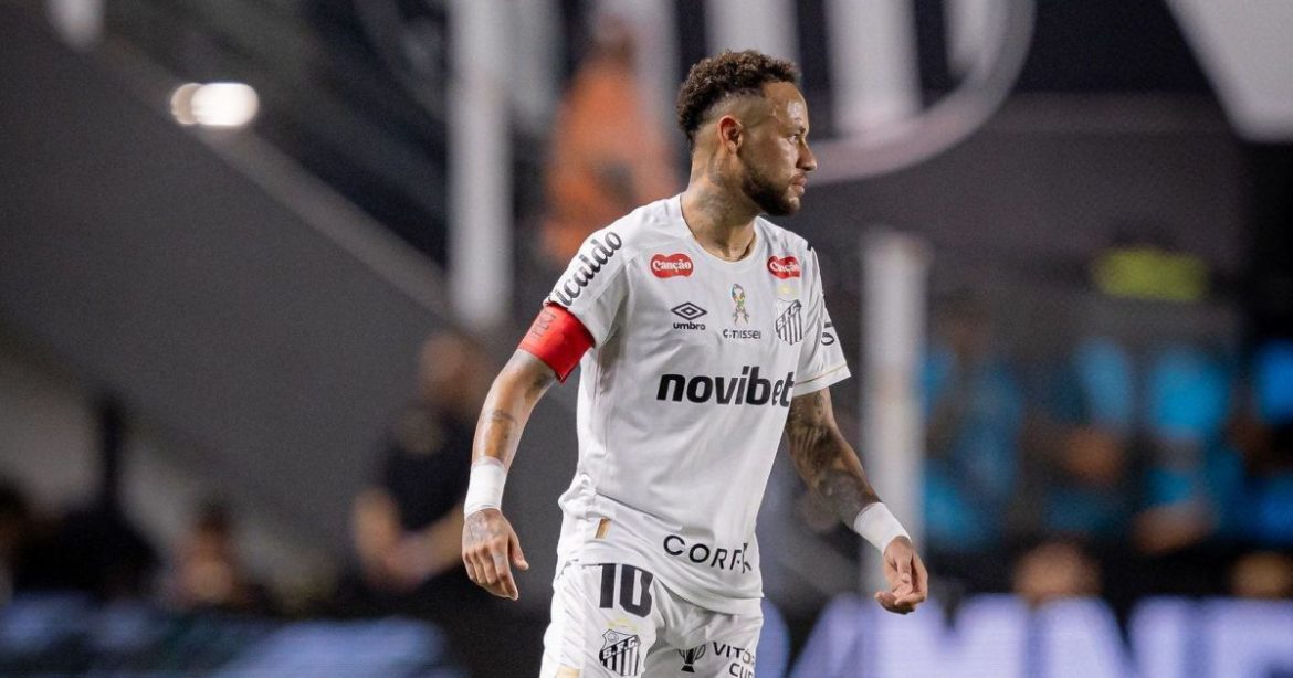 cuca-defende-neymar-e-critica-arbitro-de-santos-x-remo