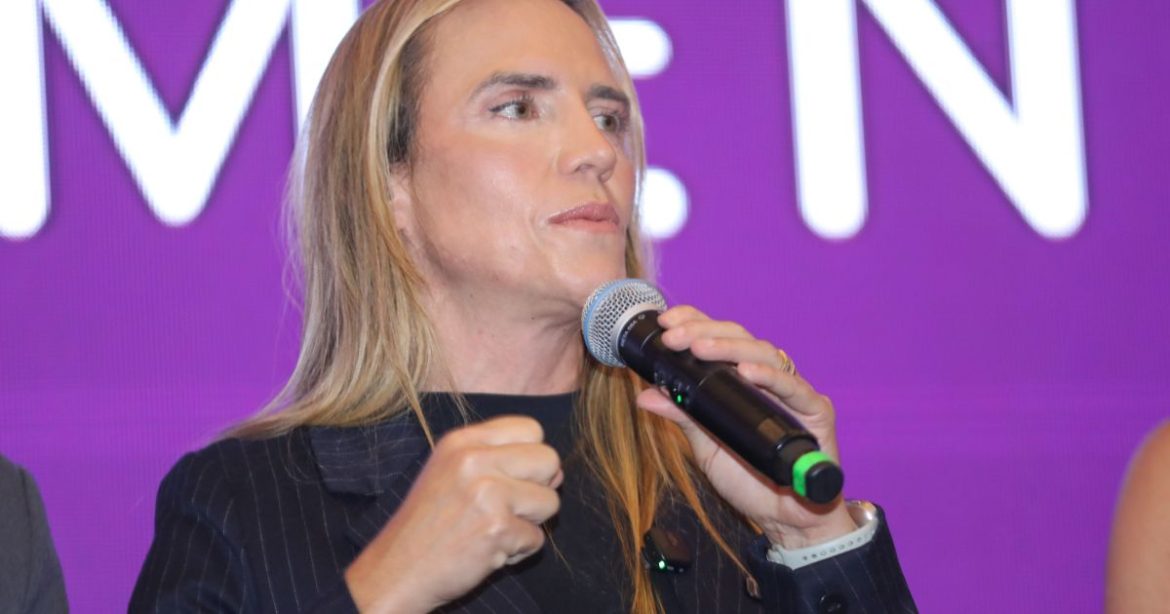 celina-rebate-ibaneis-e-diz-que-herdou-crise-no-brb-e-nas-contas-publicas