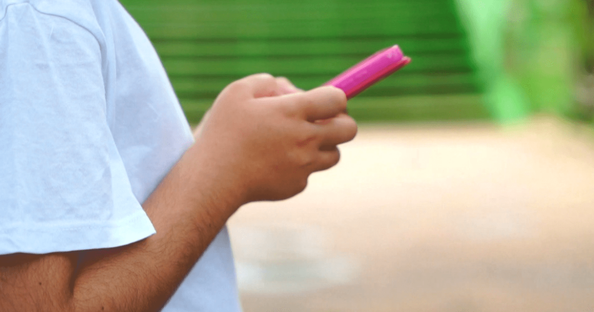 estudo-aponta-como-agressores-aliciam-adolescentes-na-internet